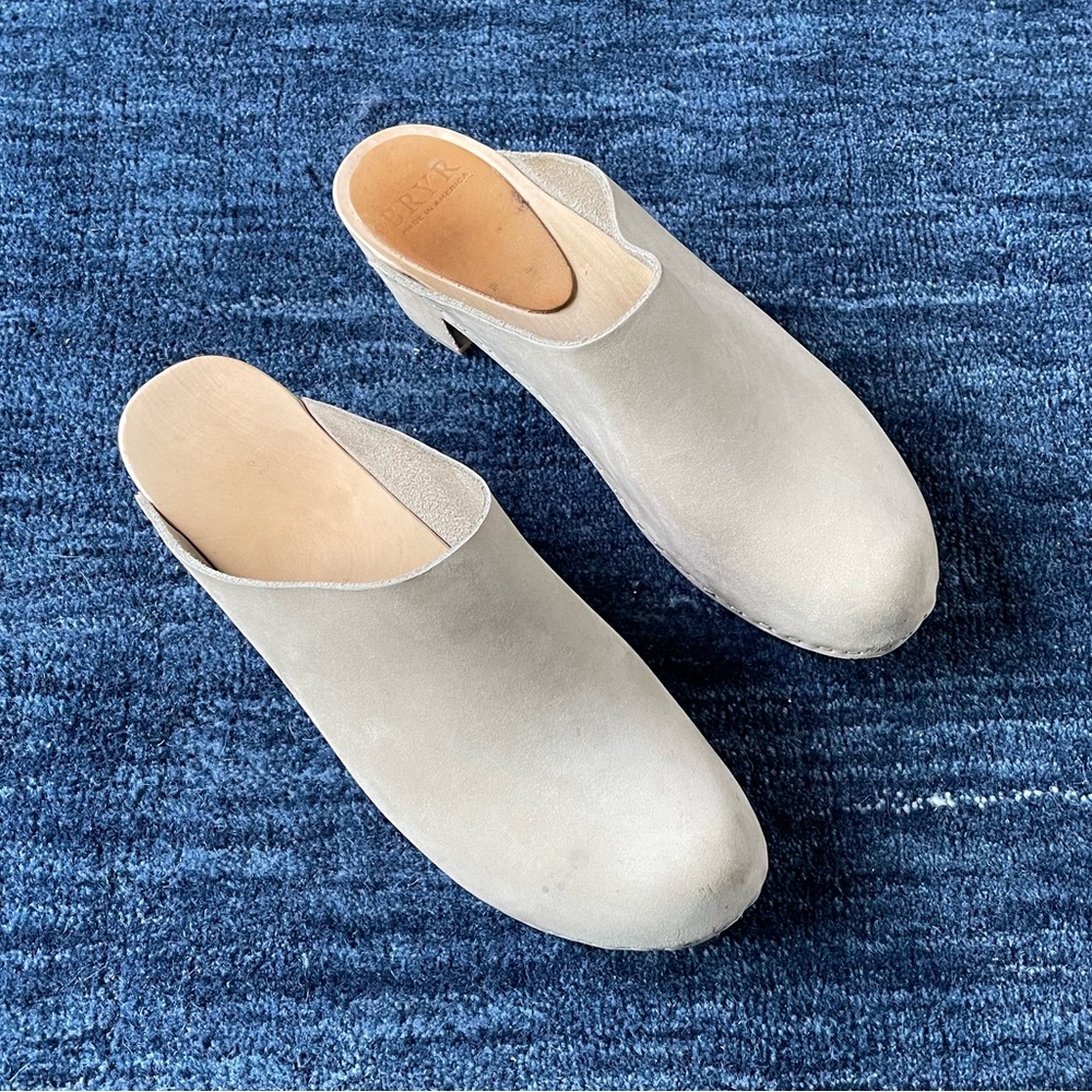 Bryr Bone clogs size 38 or 8